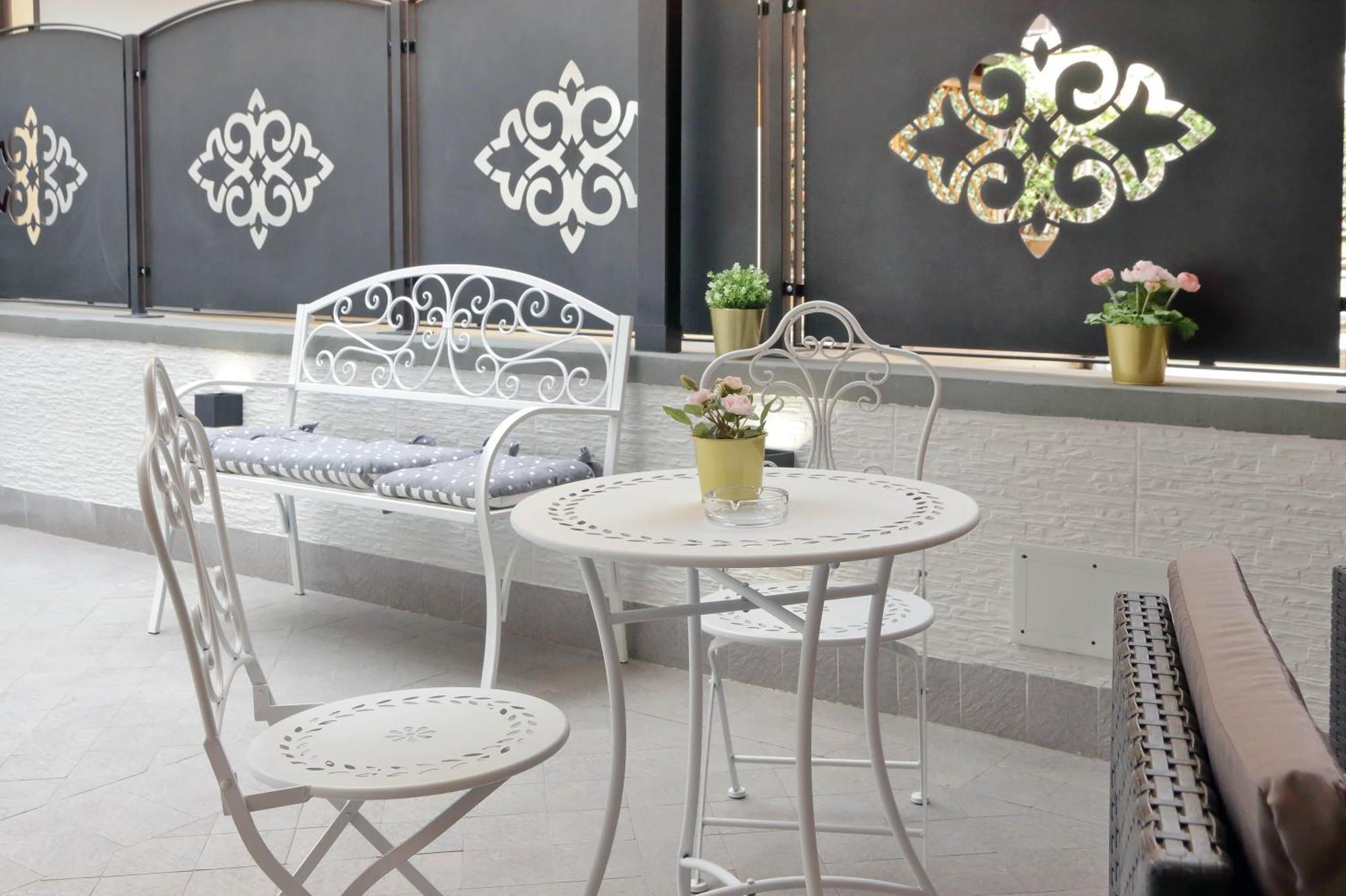 Gasthuis Roman Holiday Suites *